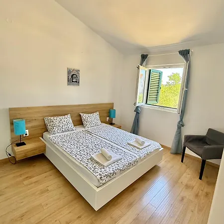 Apartman L&l Vir
