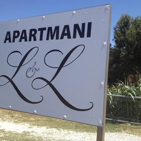 Apartment L&l *