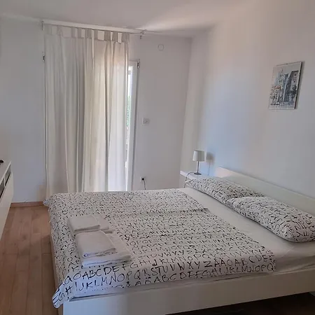 L&l Apartment
