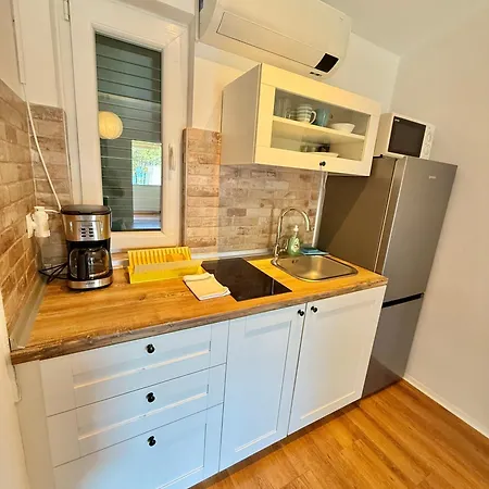 L&l Apartment