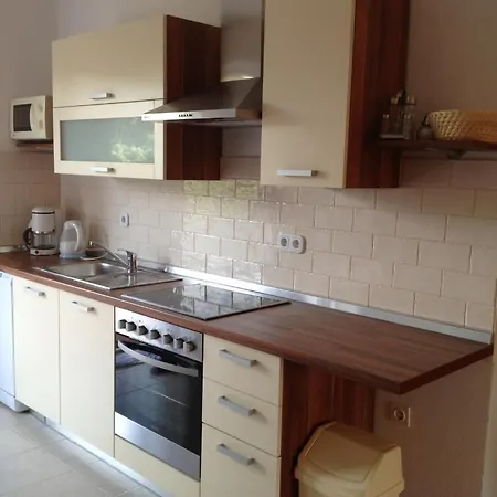 L&l Apartment *