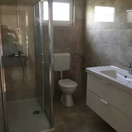 L&l Apartment *