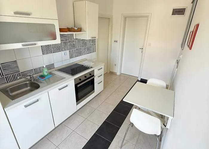 L&l Apartment Vir